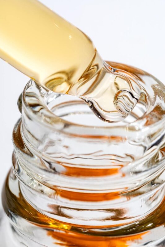 Ulja za teme glave – ključni korak ka zdravijoj i gušćoj kosi